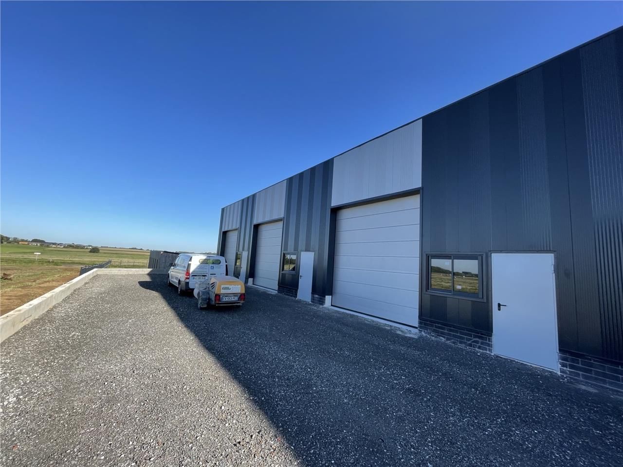 A LOUER - Local de stockage