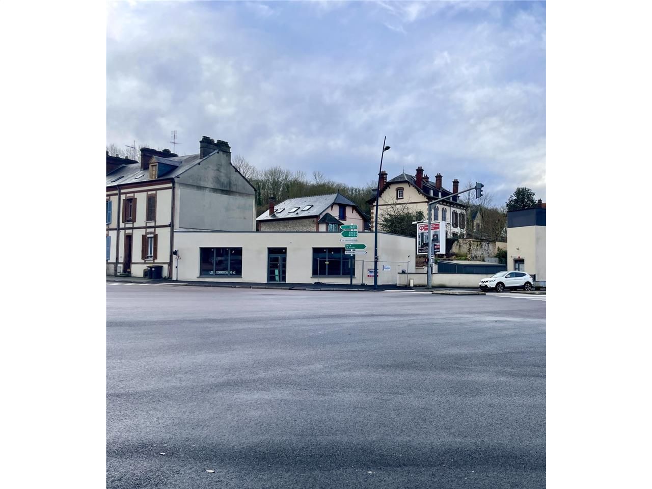 Local commercial neuf bénéficiant d'une belle vis