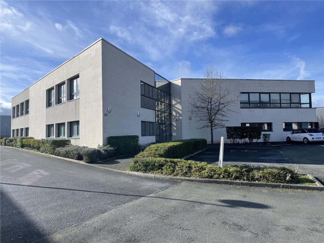 Vous recherchez un plateau de bureau à la locatio