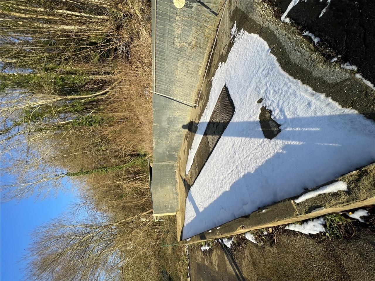 A LOUER -Local d'activité de 400 m2