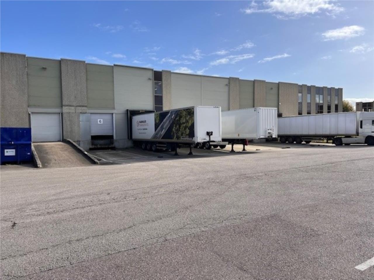 Entrepôt Logistique de 3 000 m2 profitant d'une s