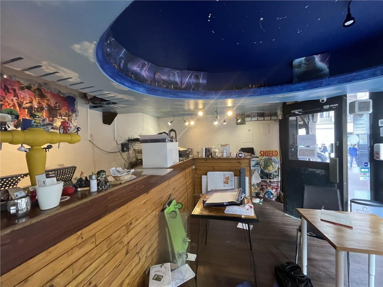 Locaux commerciaux de DROIT AU BAIL - Local comme