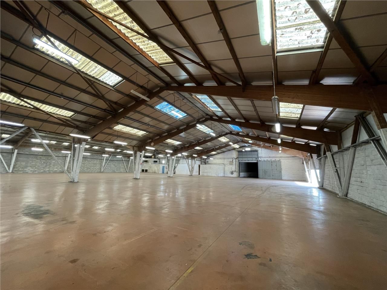 Vous recherchez un local d'activité proche Evreux