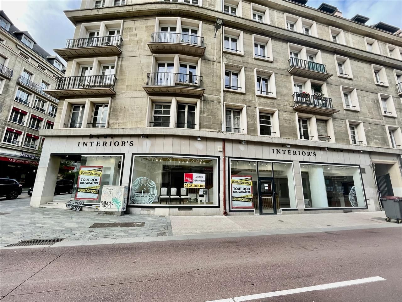 Prestigieux local commercial bénéficiant d'une vi