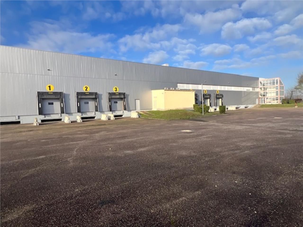 A proximité de l'A13, un site logistique de 10.69