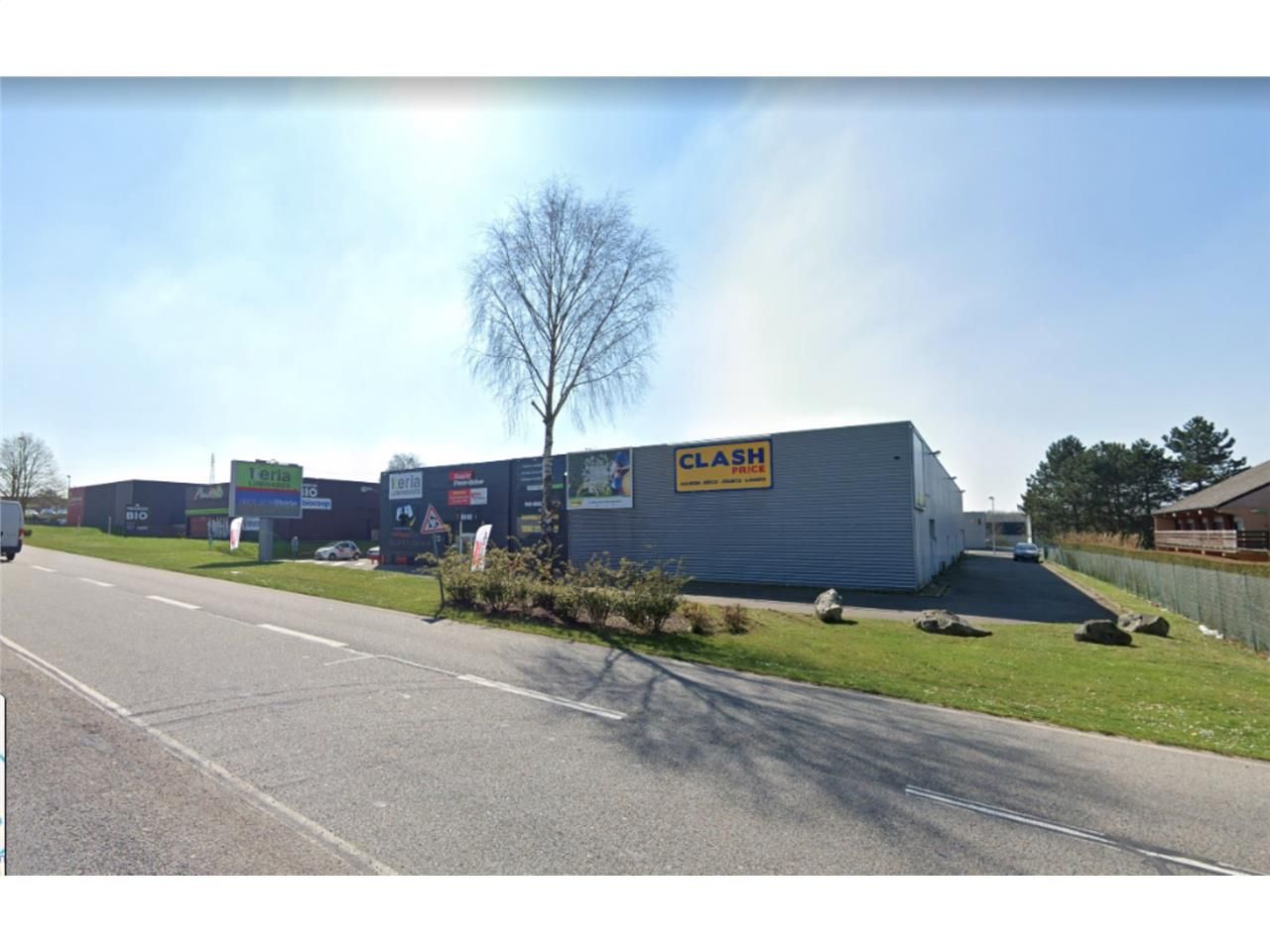 A LOUER -  Local Commercial de 475,80 m2 bénéfici