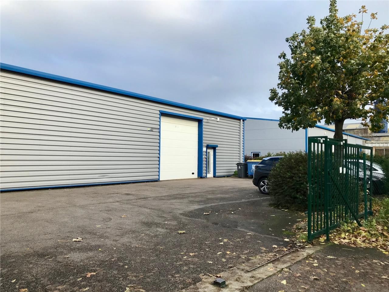 En Coeur de Zone Industrielle des Patis - Local d