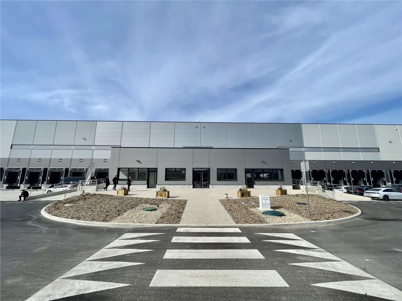 BEFA - Bâtiment logistique divisible en cours de 