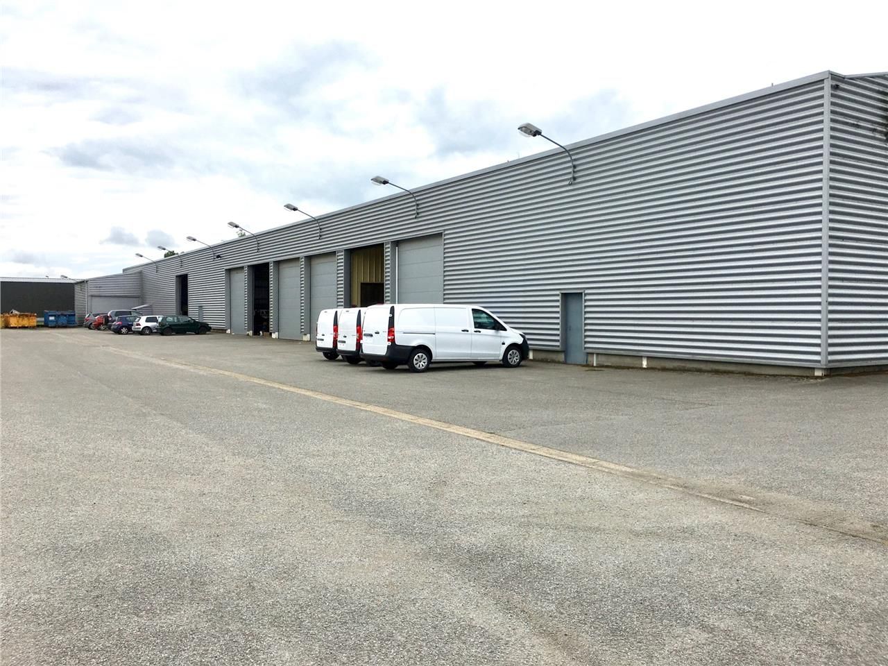 À proximité directe des grands axes, une cellule