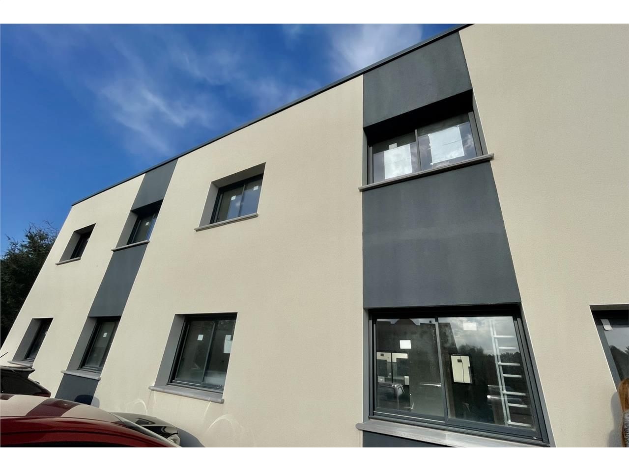 Bureaux de Plateau de bureaux à louer - 225 m2 - 