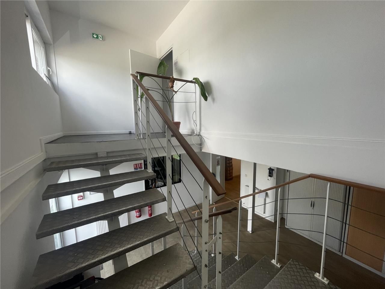 A VENDRE - BÂTIMENT D'ACTIVITÉ INDÉPENDANT - ZA P