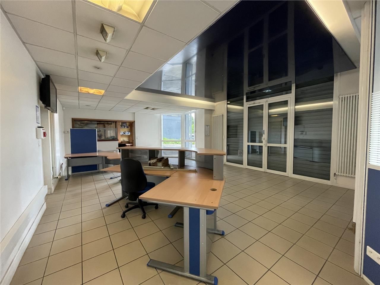 Locaux commerciaux de 178 m2 à Louer à ROUEN