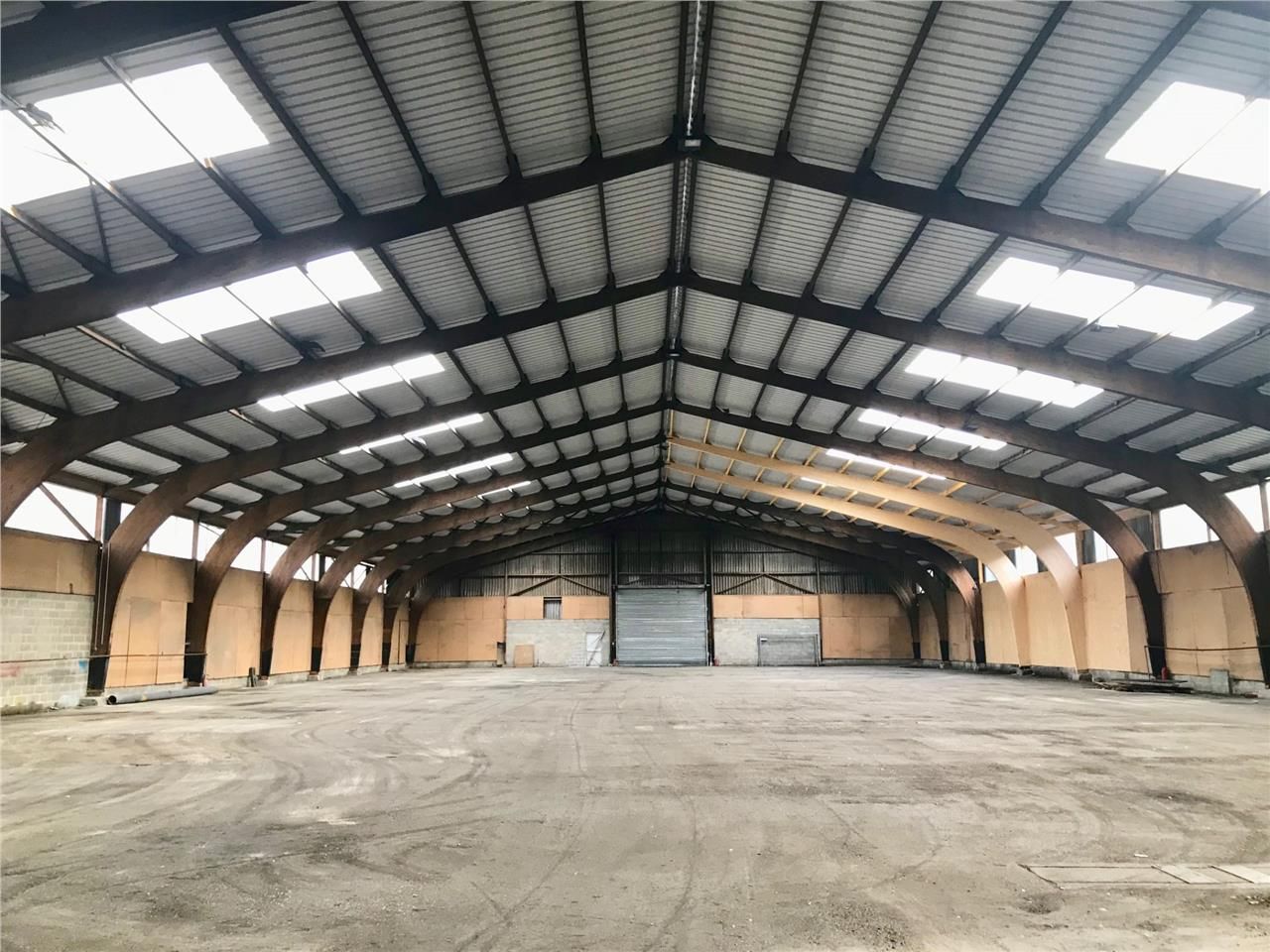 Idéal Stockage ou Atelier - Entrepôt très lumineu