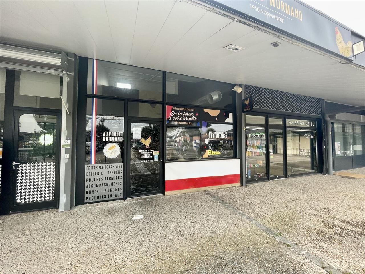 Locaux commerciaux de 60 m² non divisibles à Vend