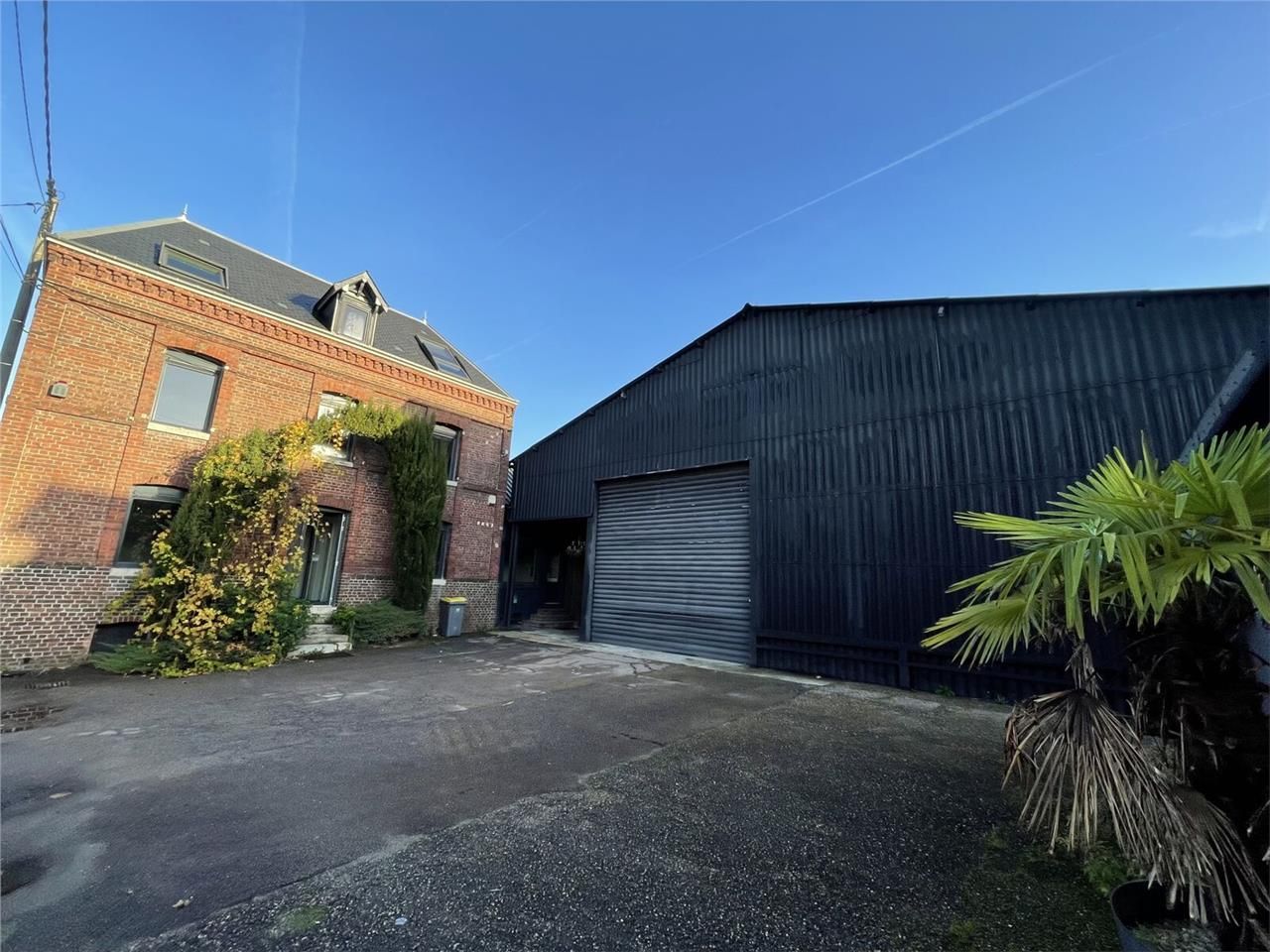 A VENDRE - LOCAL D'ACTIVITE