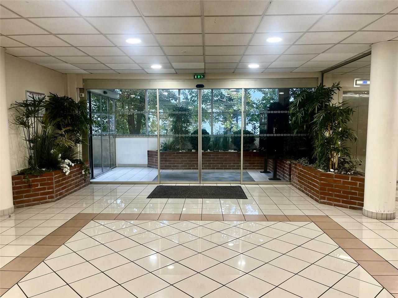 Proche du CHU de Rouen - 1 143 m2 de bureaux disp