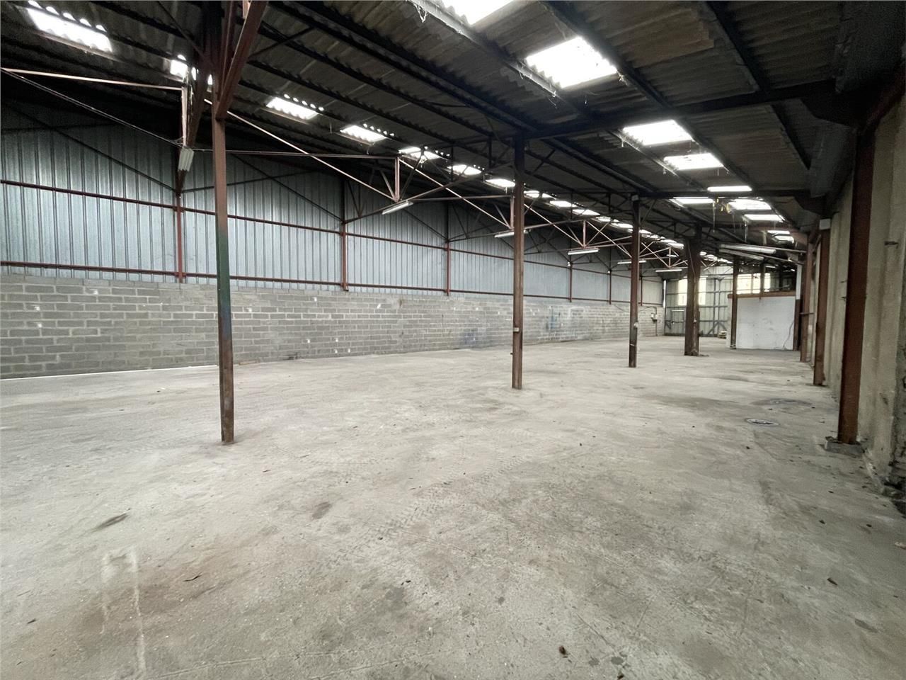 Idéal stockage - local situé à proximité des gran