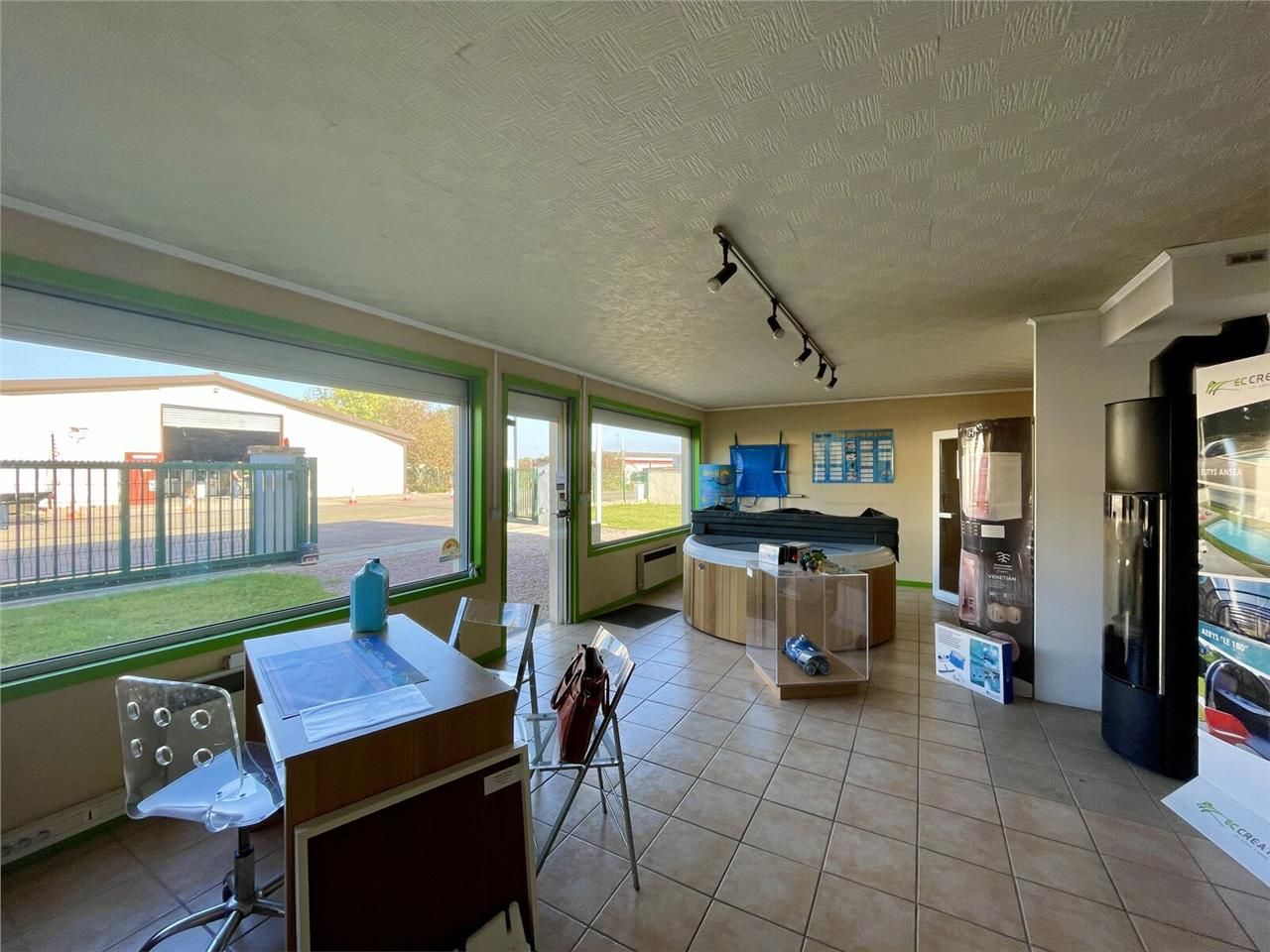 Bâtiment indépendant et fonctionnel situé à proxi