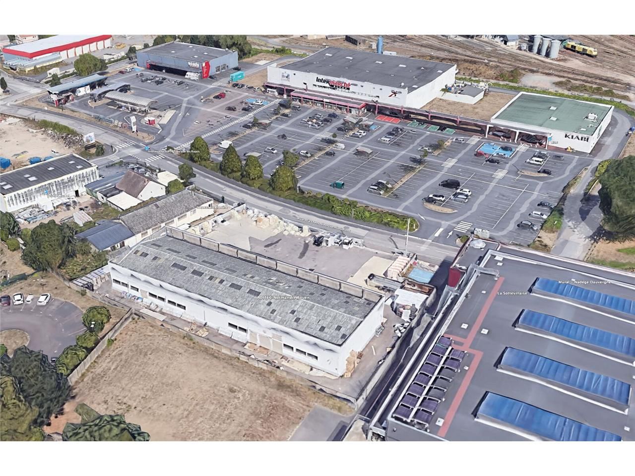 Location entrepots 918 m² non divisibles