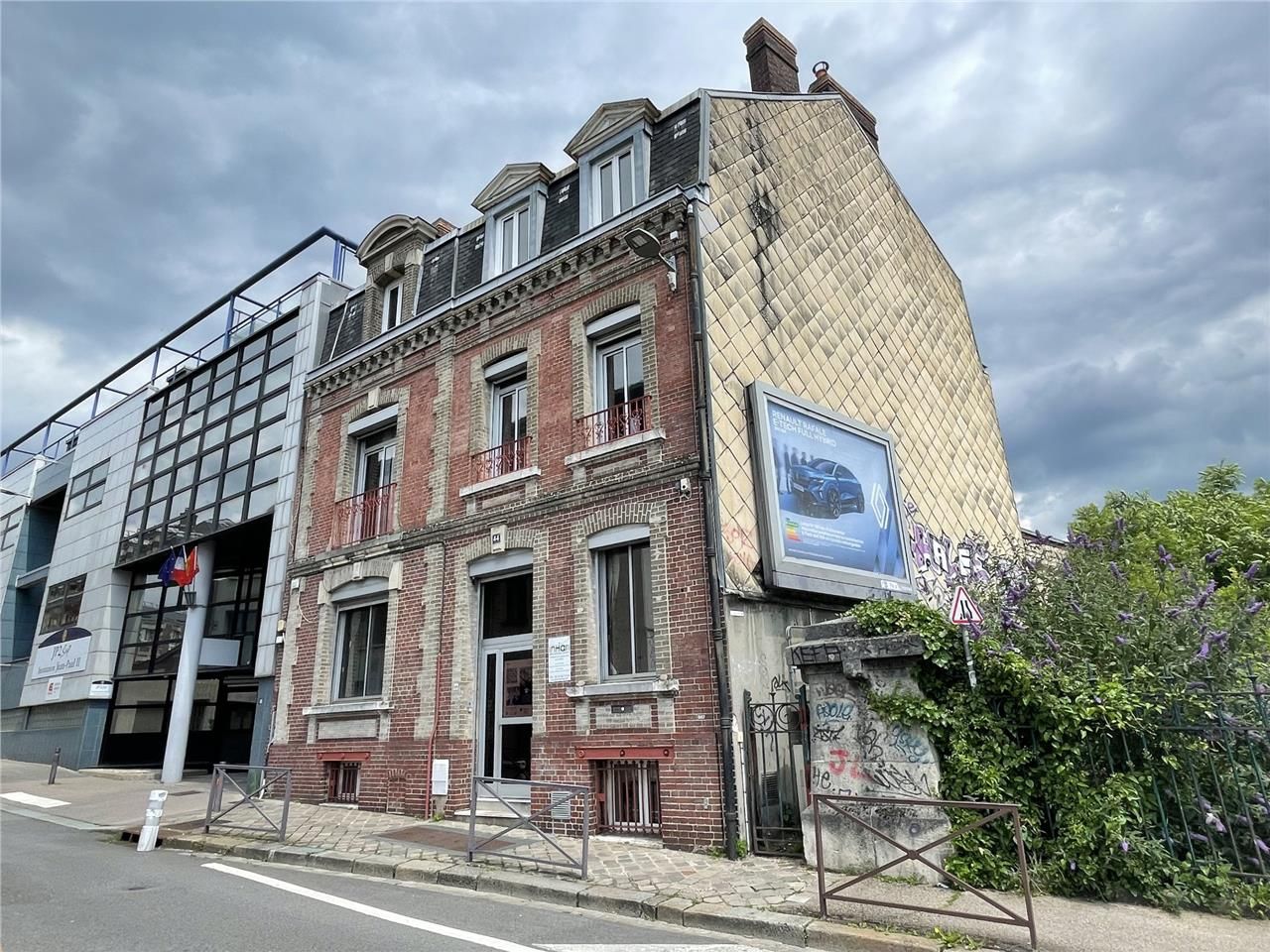 À vendre à Rouen, un immeuble indépendant de 381