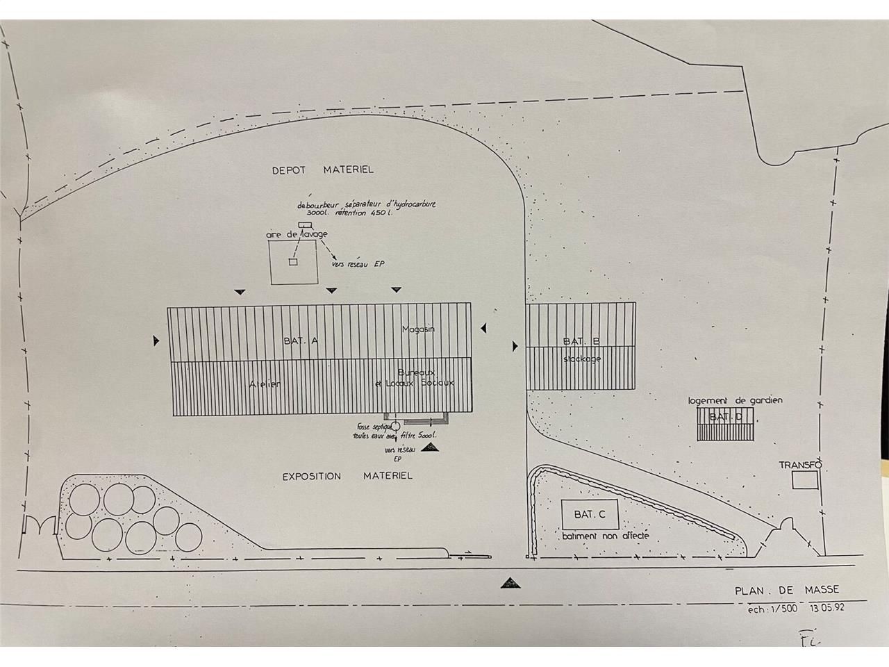 Vente entrepots 2562 m² divisibles à partir de 492 m²