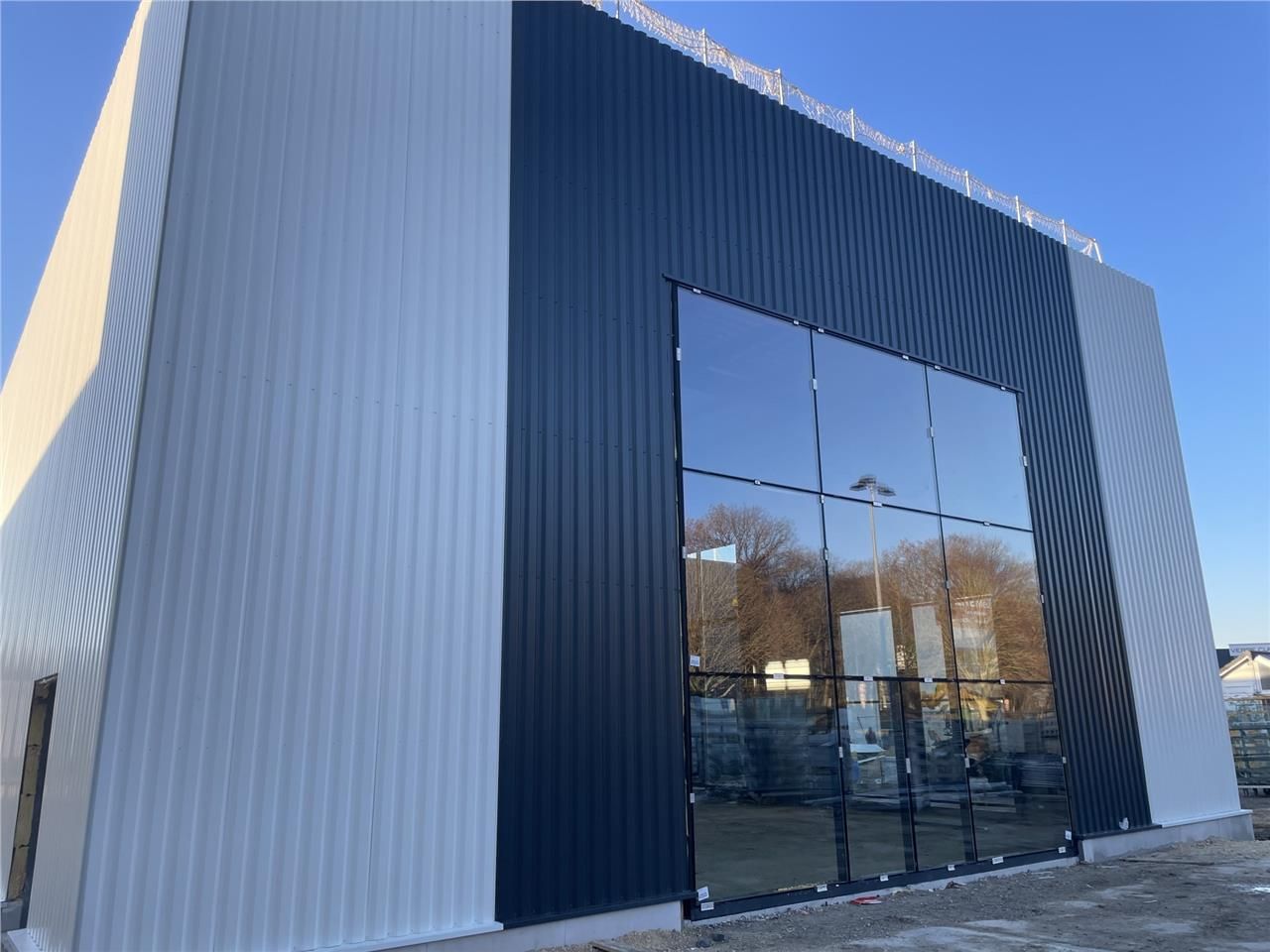 ARTHUR LOYD vous propose à la location plusieurs 