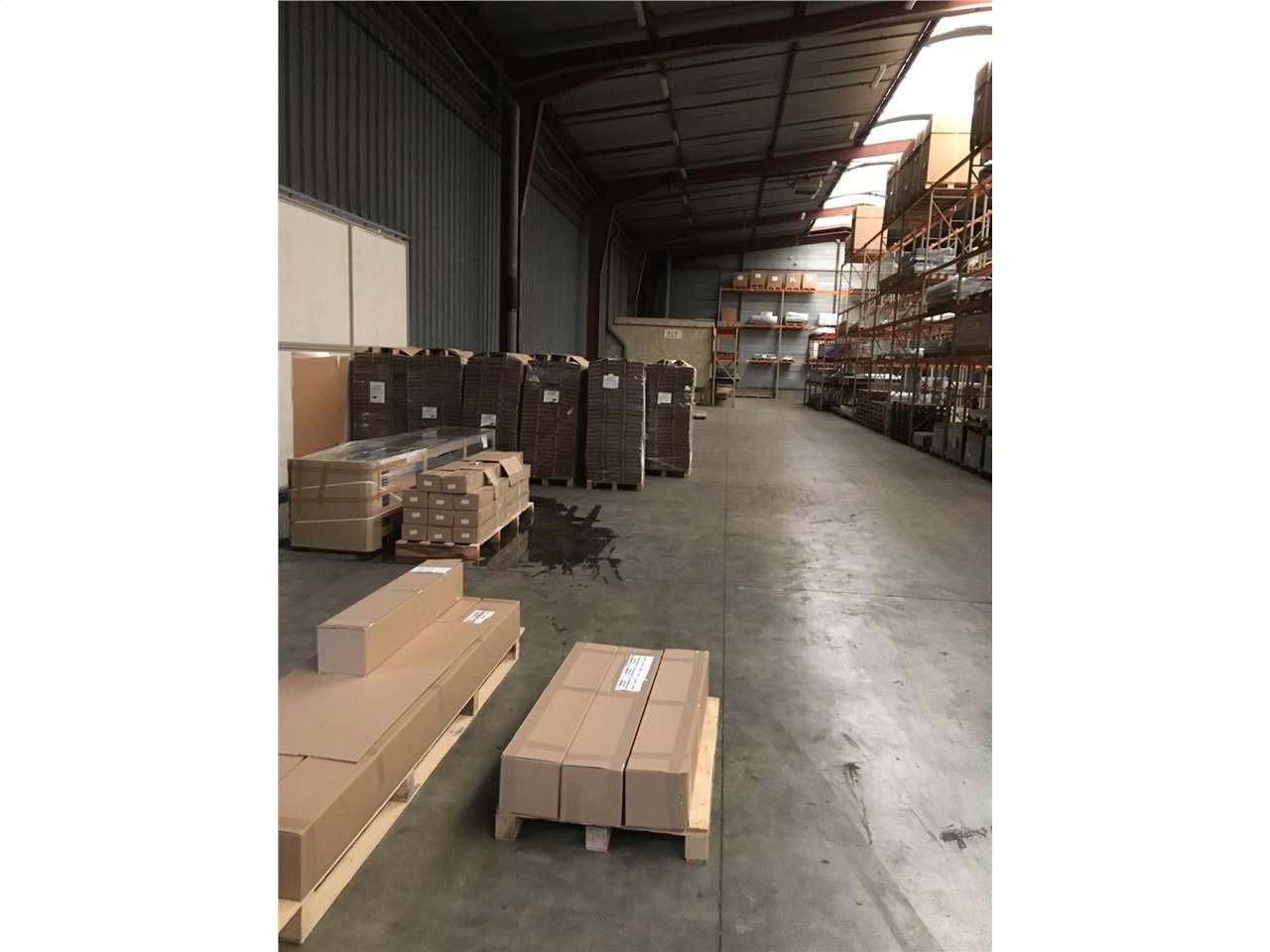 Au coeur de la zone d'activité de Senlis, à proxi