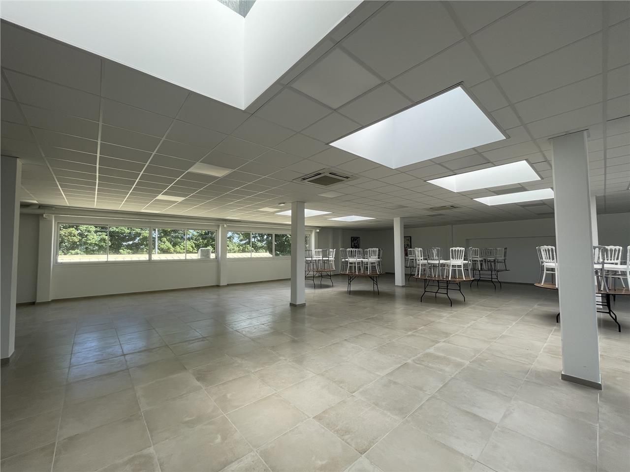 Arthur Loyd vous propose à la vente un bâtiment t