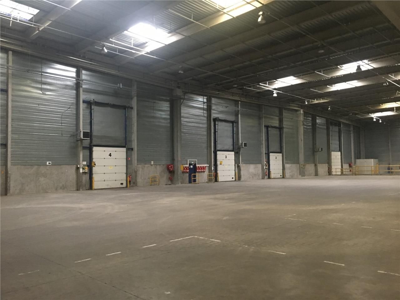 Arthur Loyd vous propose à la location un entrepô