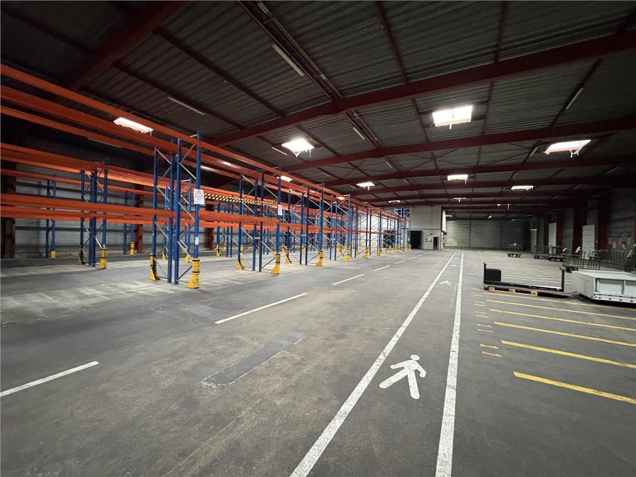 LOCATION LOCAL D'ACTIVITÉ 3486 M2  AGNETZ - EN BO