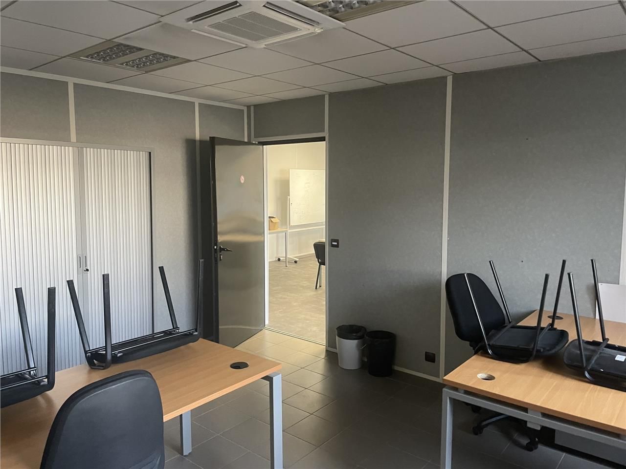 ARTHUR LOYD vous propose des bureaux de 177 m² en