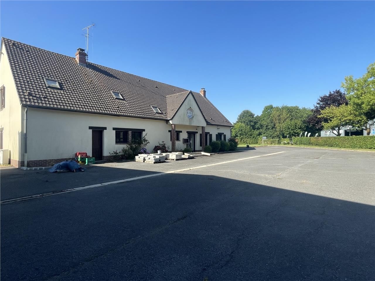 Arthur Loyd vous propose à la vente un bâtiment  