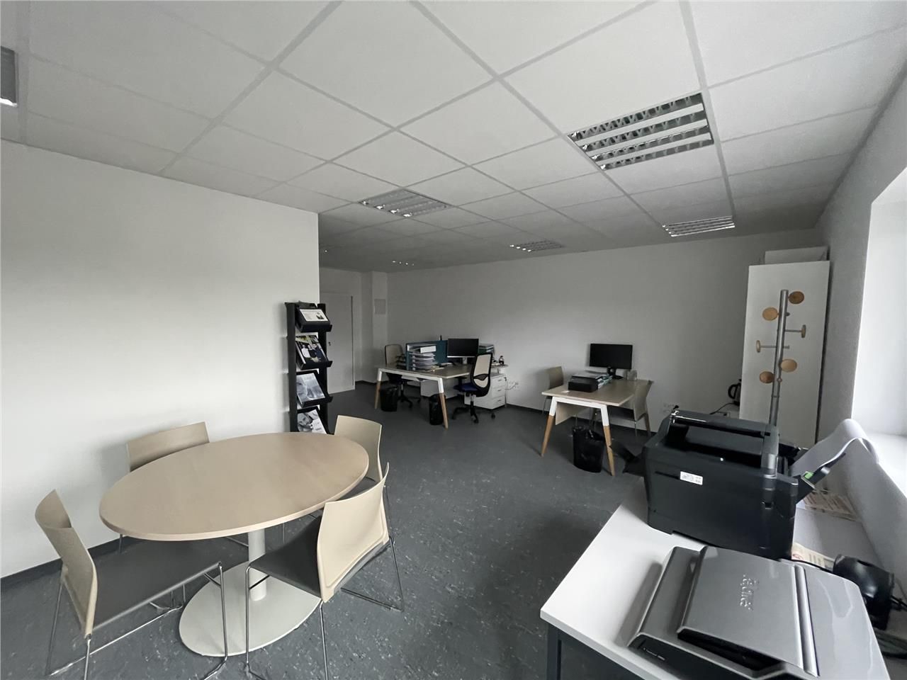 Bureaux d'une surface d'environ 50 m2 disponible 