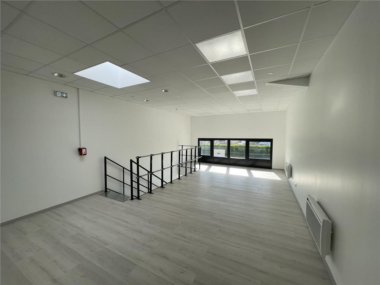 BEAUVAIS NORD A LOUER 100 m2 DE BUREAUX.  Nous vo