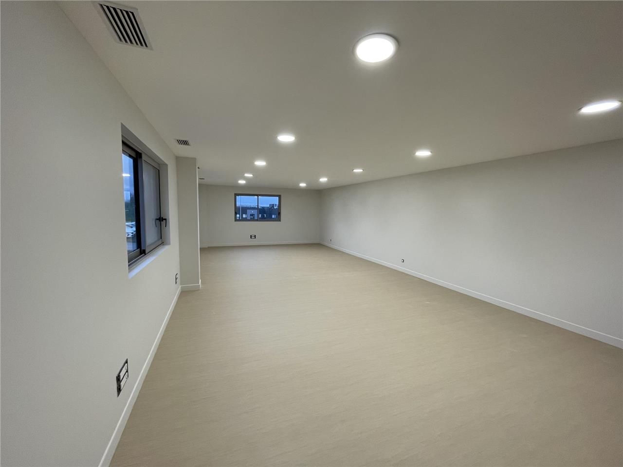 Dans un immeuble neuf, ARTHUR LOYD vous propose u