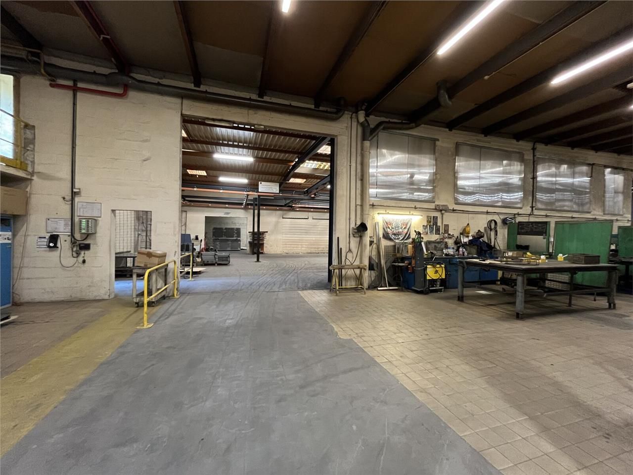 ARTHUR LOYD vous propose à l'acquisition un entre