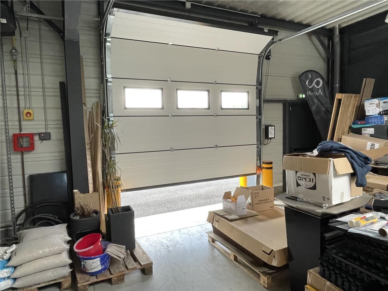 ARTHUR LOYD vous propose à la location un local c