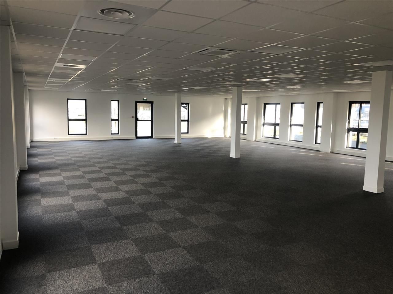 Plateau 222 m2 environ divisible à partir de 111m