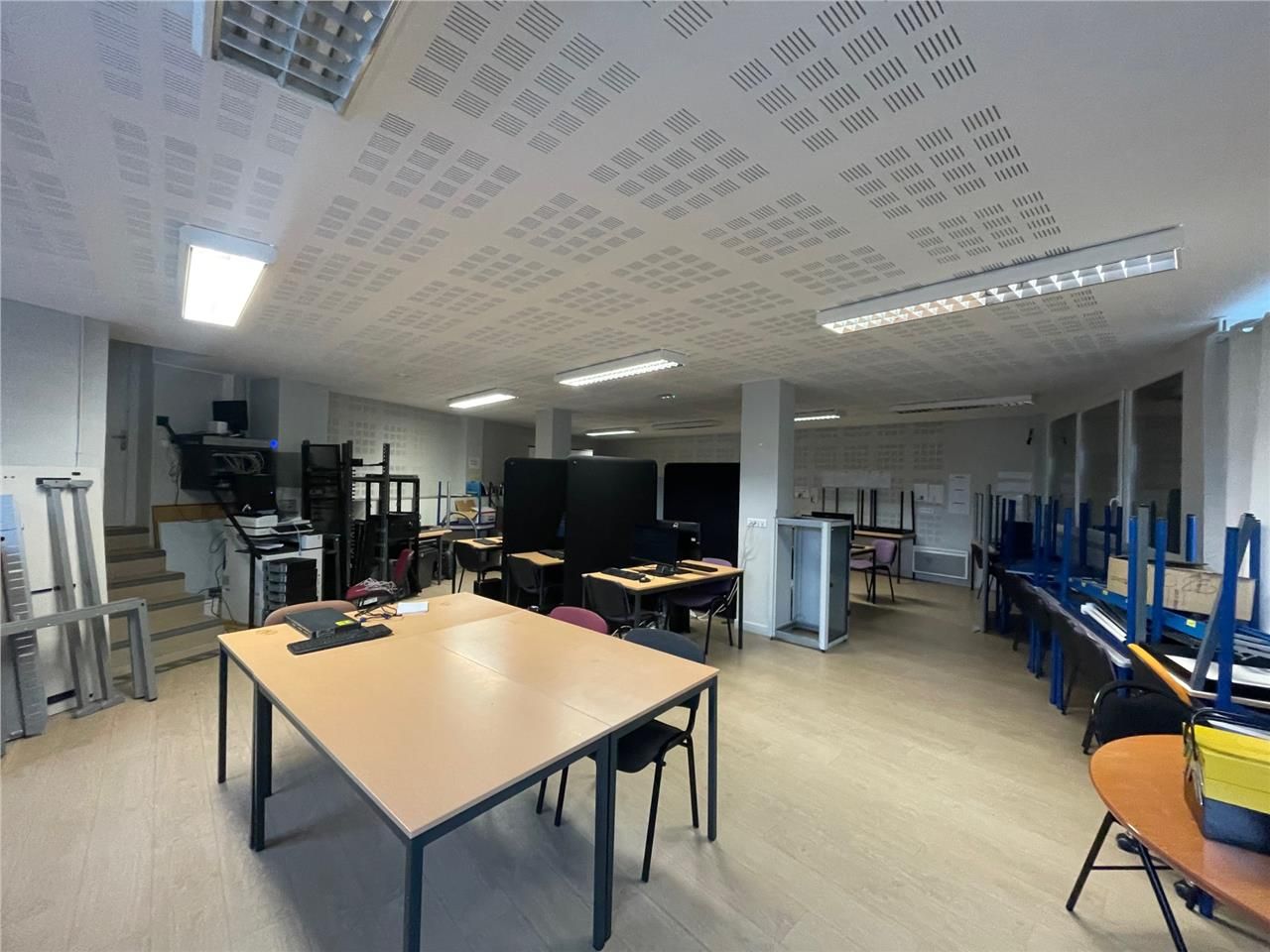 A LOUER - BUREAUX PMR - 230 M2 - SAINT-QUENTIN (0