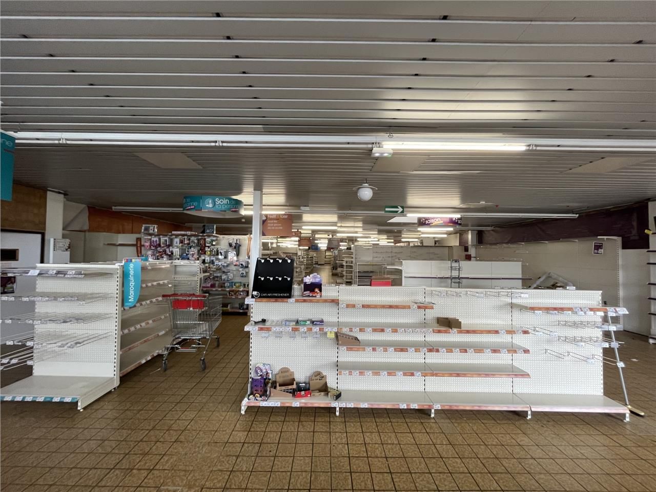 Au sein d'un Retail situé à l'entrée de la zone c