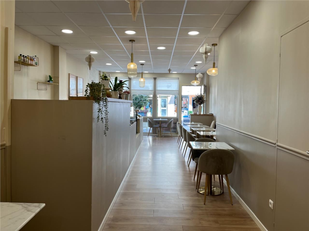 Arthur Loyd vous propose à la location un local c