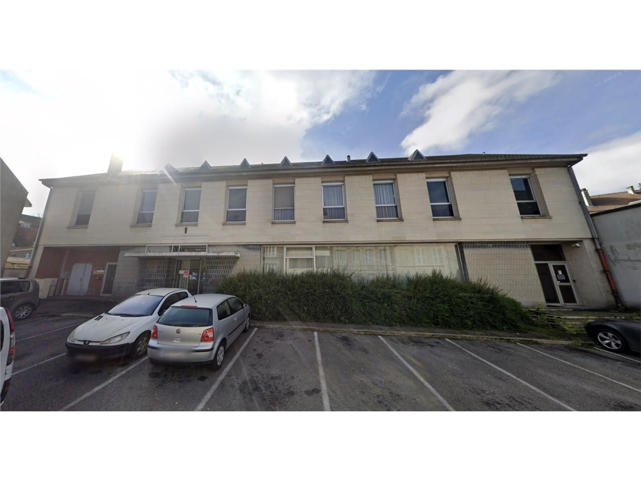 A VENDRE - BUREAUX 790 M2- CENTRE-VILLE - NOYON A