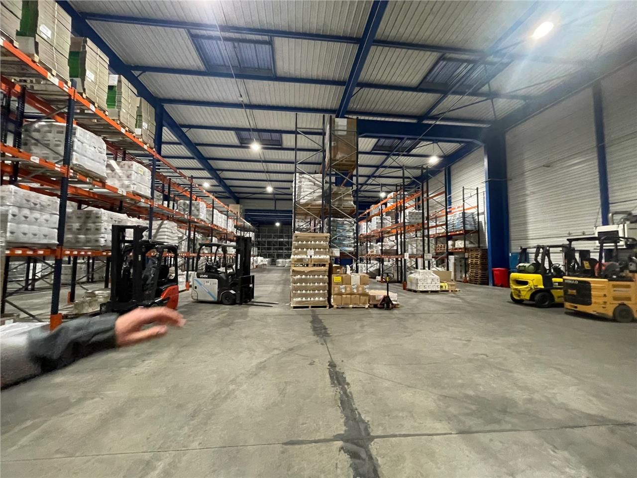 A VENDRE - ENTREPÔTS / LOCAUX D'ACTIVITÉ INDEPEND