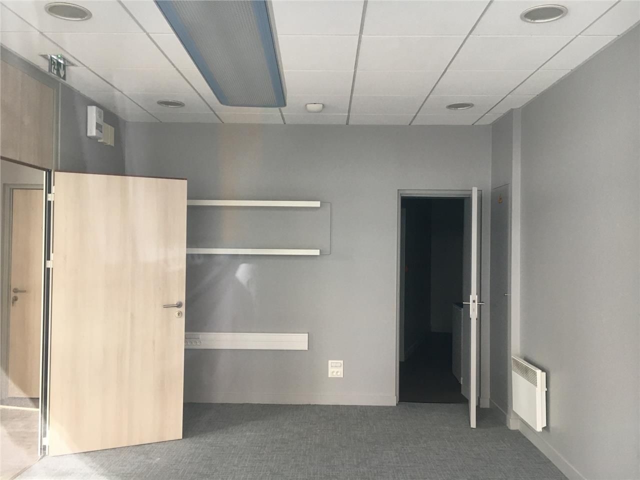 Arthur Loyd vous propose à la location un local c