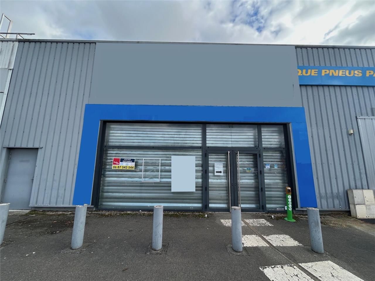 LOCAL COMMERCXIAL A LOUER - 370 M2 - LAON-CHAMBRY