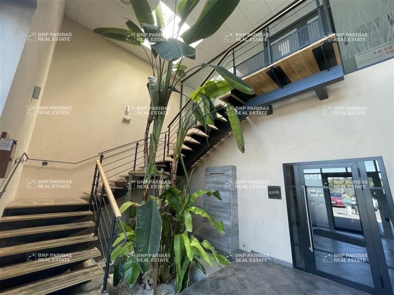 238 m² pour ce bureaux en location à Pérols