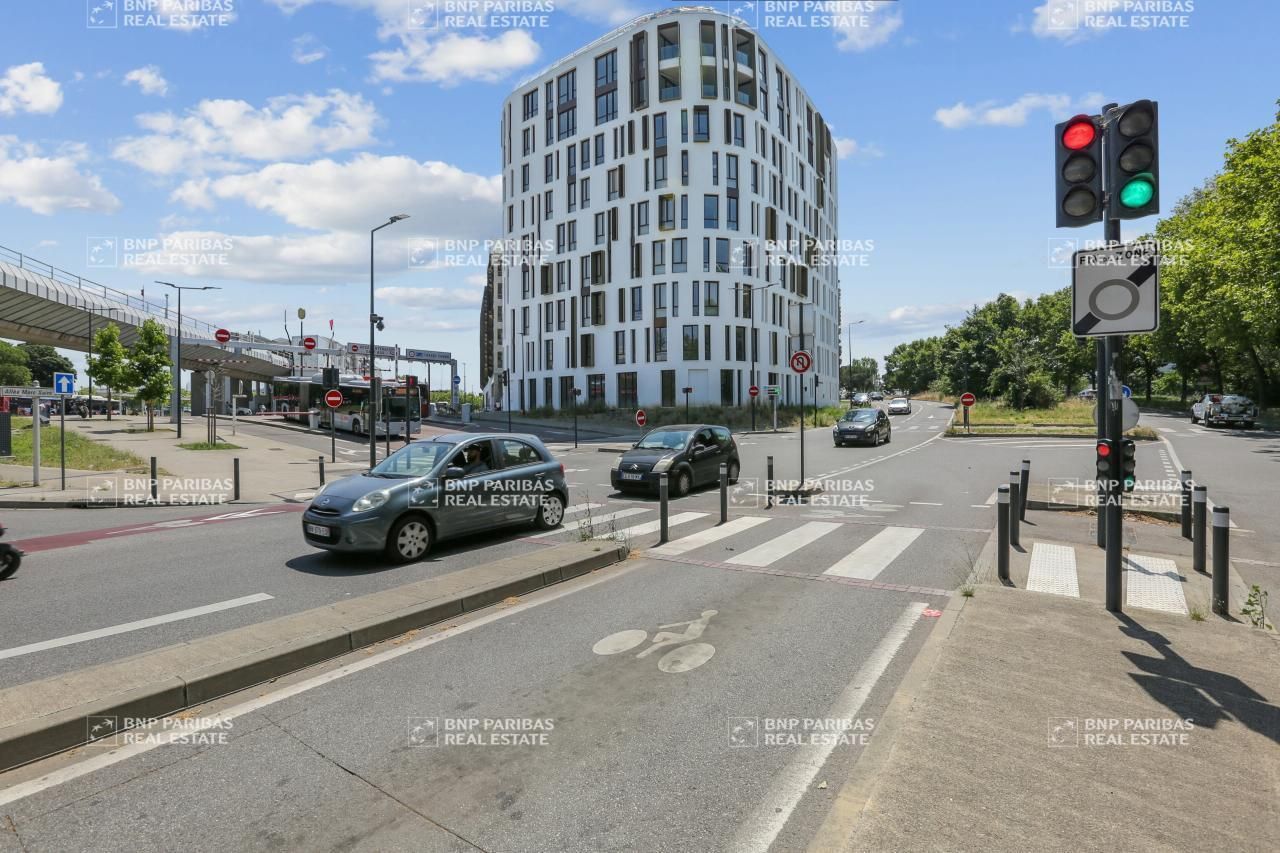 2551.14 m² pour ce bureaux en vente à Toulouse