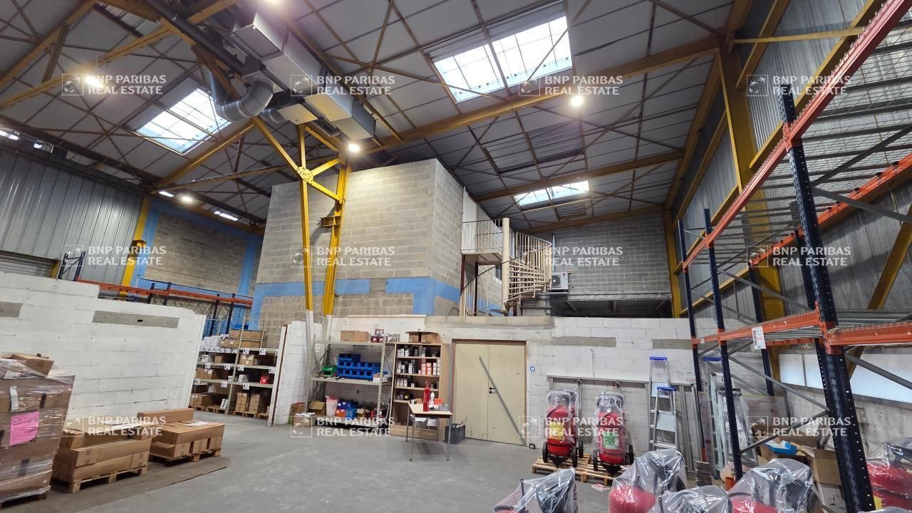 1678 m² pour ce activité en vente à Noisiel