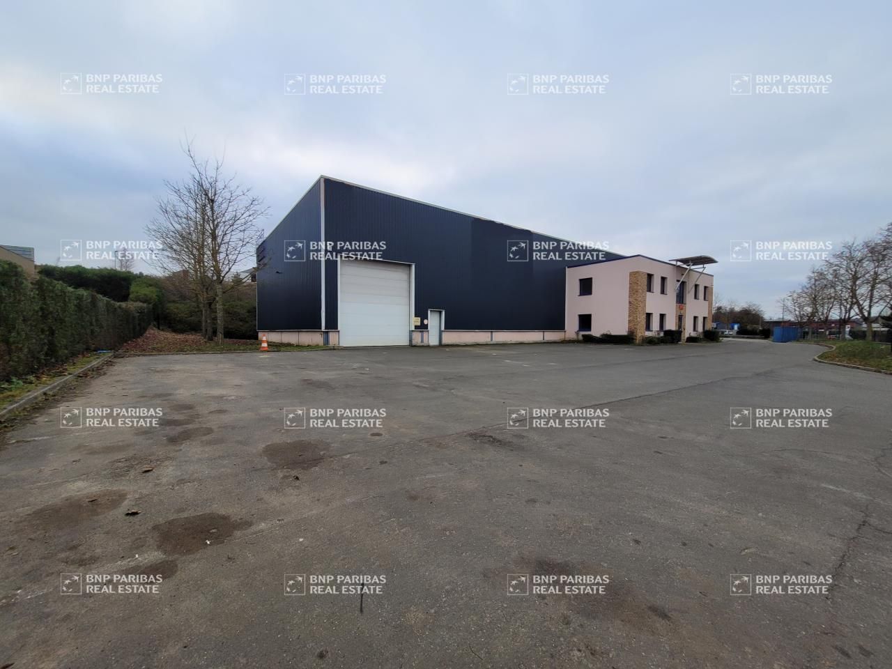 Location PME-PMI 793 m² non divisibles 94460 Valenton
