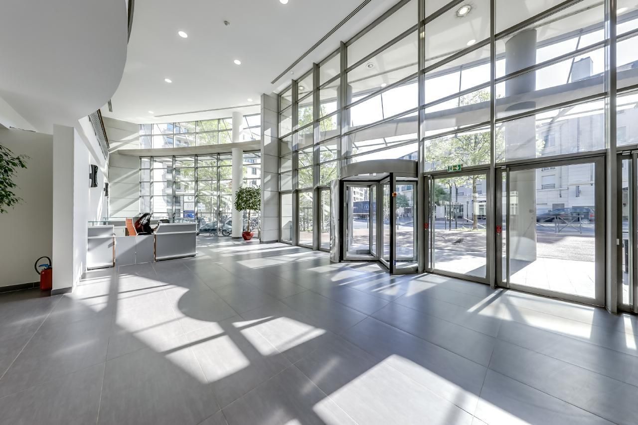 1303 m² pour ce bureaux en location à Meudon
